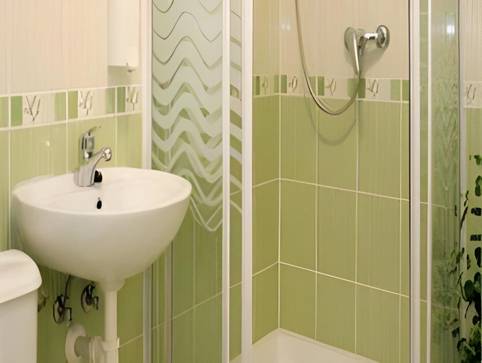 Bathroom 4, Metropolitan Old Town Hotel, Praha 7