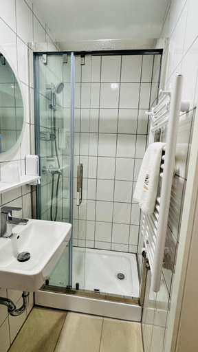 Bathroom 3, Hotel Libers, Vogelsbergkreis