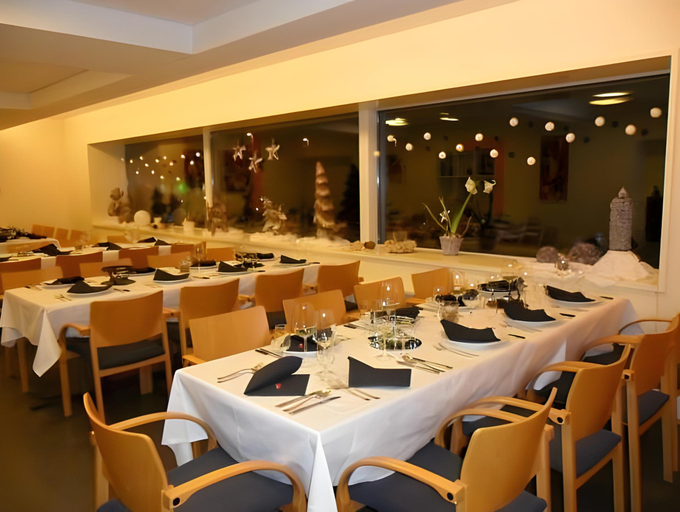 Food & Drinks 4, Hotel Restaurant La Furca, Surselva
