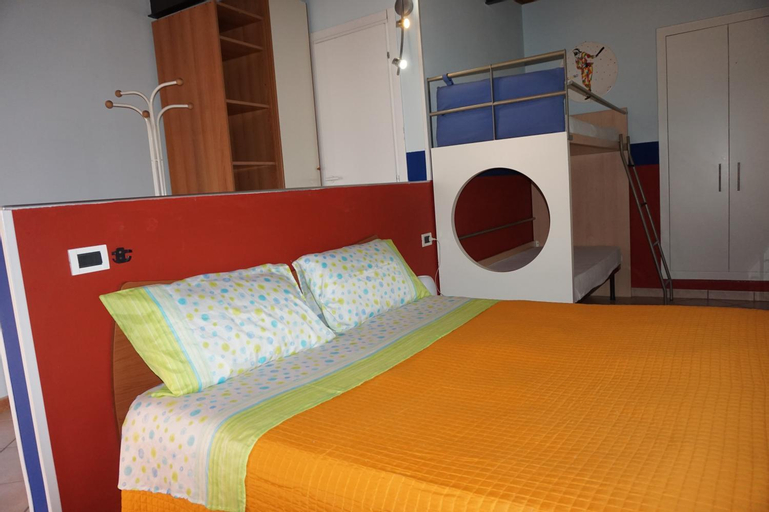 Bedroom 16