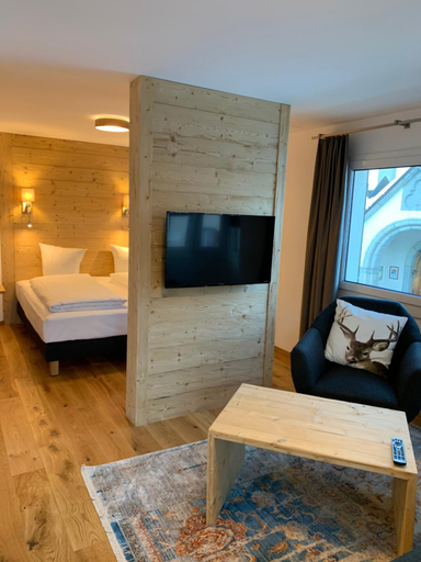 Bedroom 2, Hotel Central, Surselva