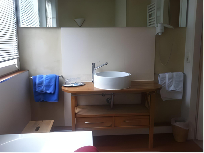 Bathroom 4, Hotel an der Elbe, Herzogtum Lauenburg