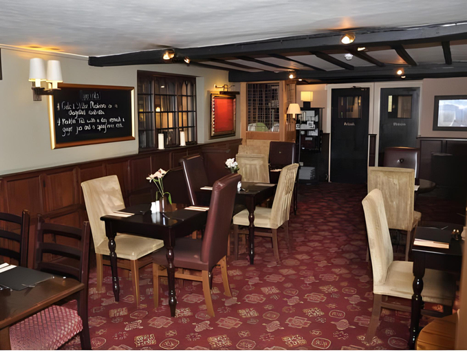 Food & Drinks 5, The White Lion, Kent
