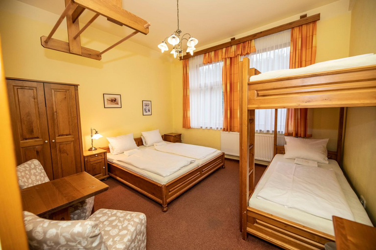 Bedroom 2, Penzion Adelka Janske Lazne, Trutnov