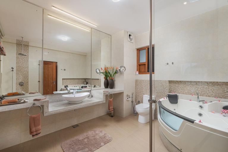 Bathroom 5, Cocobay Unawatuna, Habaraduwa