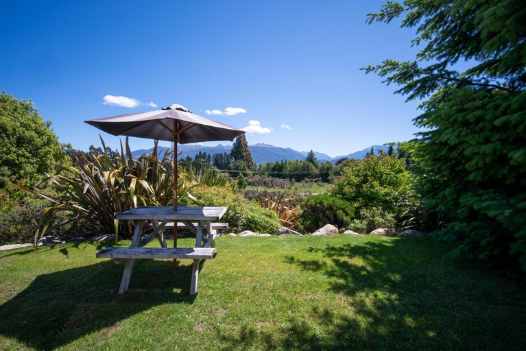 Others 5, Blue Thistle Cottages, Southland