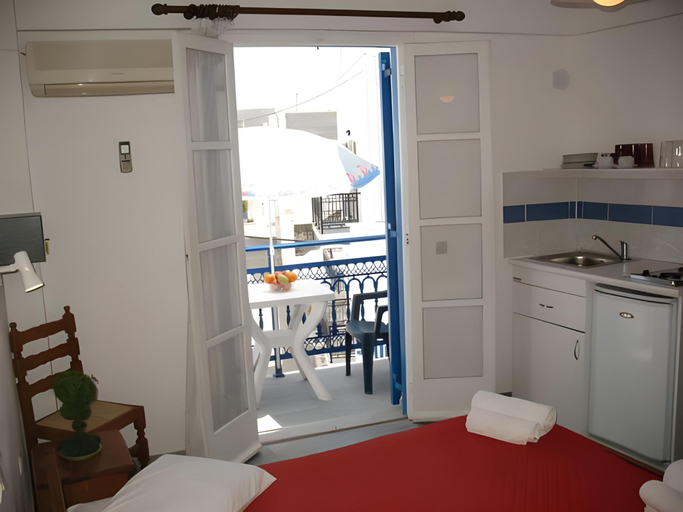 Others 3, George Studios, South Aegean
