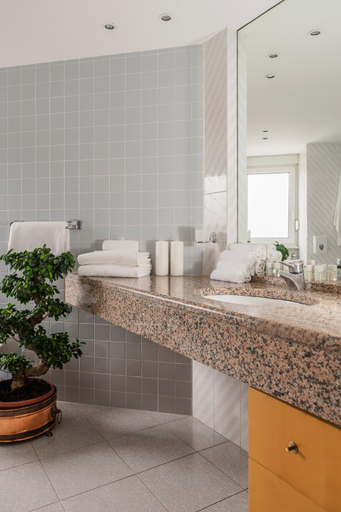 Bathroom 4, 5 Miglia Hotel & SPA, L'Aquila