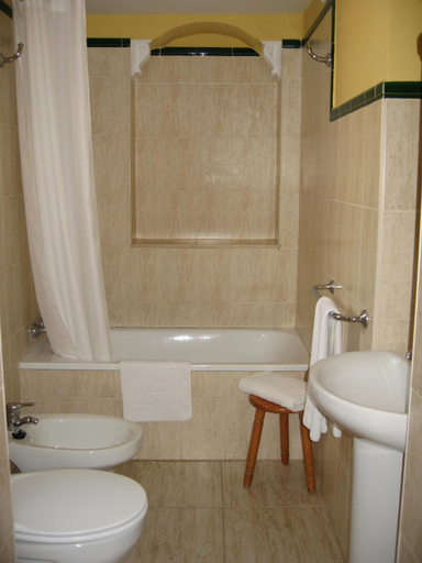 Bathroom 2, Hotel Residencia Miami, Málaga