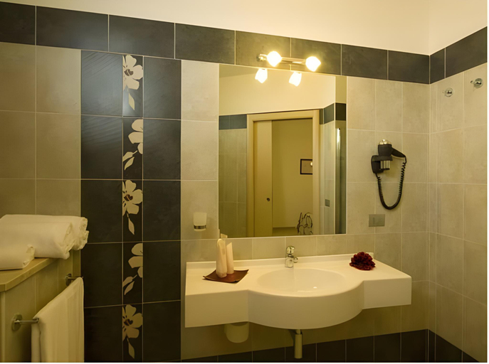 Bathroom 3, Hotel Fenix, Ascoli Piceno