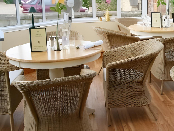 Food & Drinks 5, Widbrook Grange, Wiltshire