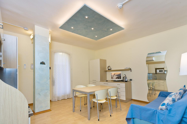 Dining Room 5