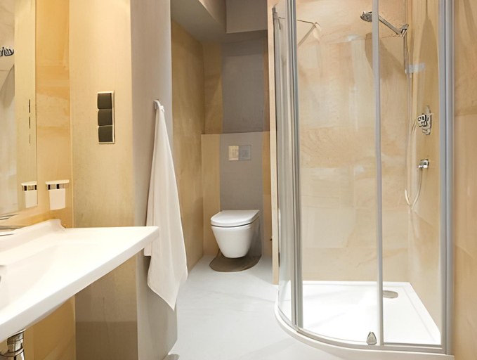 Bathroom 3, Sun & Snow, Teczowe Wzgorze, Cieszyn