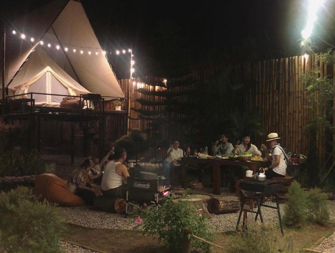 Food & Drinks 5, Camp Mai Mee Chue, Mae Rim