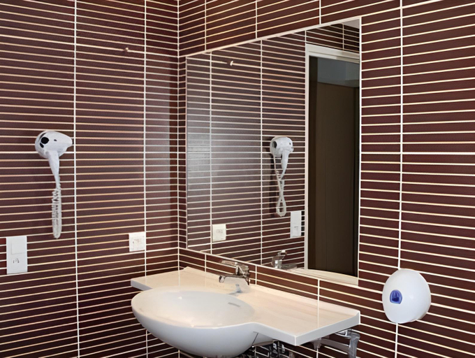 Bathroom 4, Citotel Criden, Indre-et-Loire