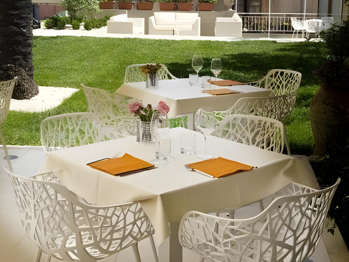 Food & Drinks 5, Il Piccolo Giardino GH ***Superior, Messina