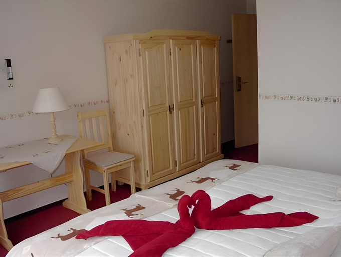 Bedroom 2, Landhotel Fernsicht, Hochsauerlandkreis