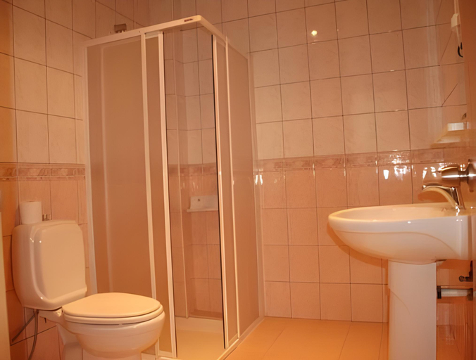 Bathroom 2, Blue Heaven Apart Hotel, Alanya