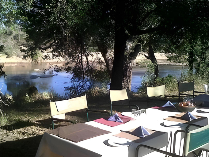 Food & Drinks 5, Inyati Game Lodge, Ehlanzeni
