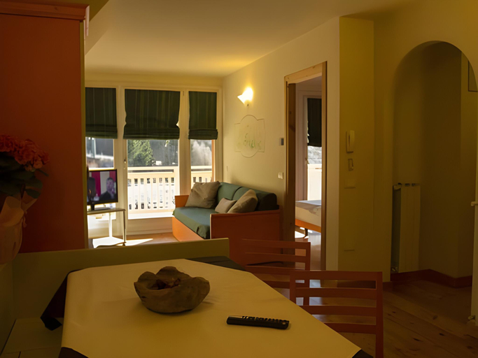 Others 2, Residence Club Ponte Di Legno, Brescia