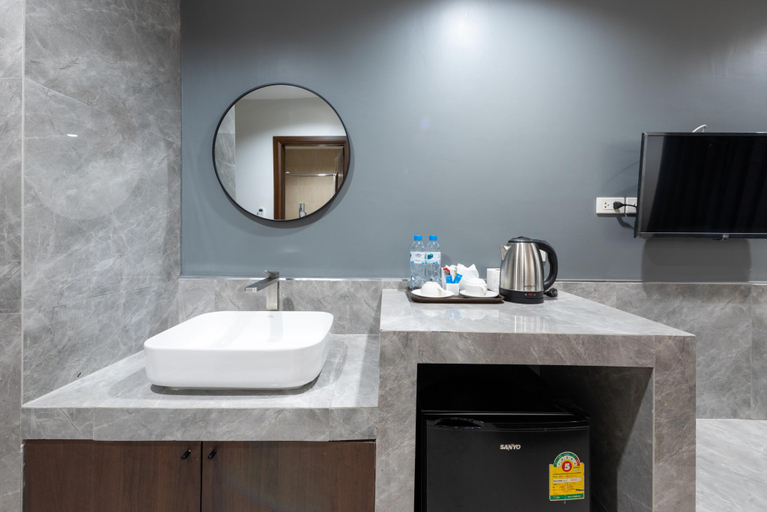 Bathroom 21