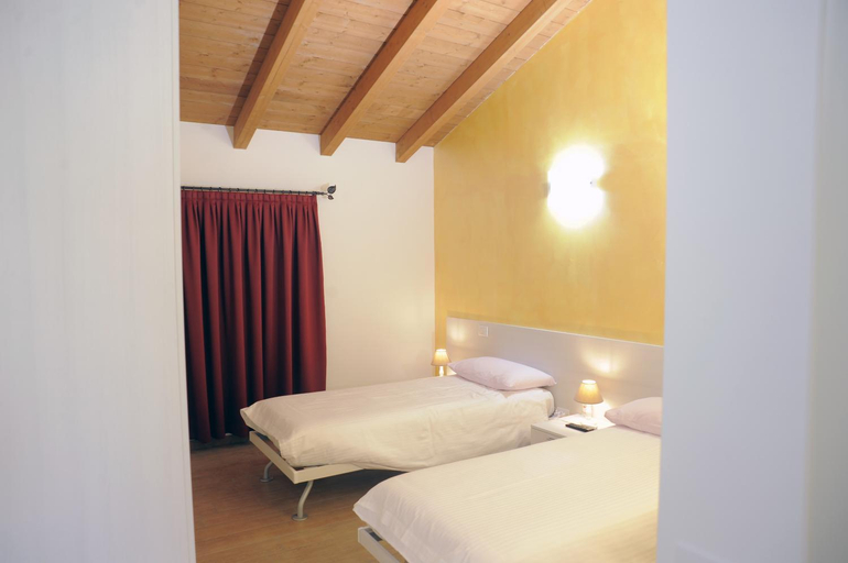 Others 4, Al Castello Bed and Breakfast, Monza and Brianza