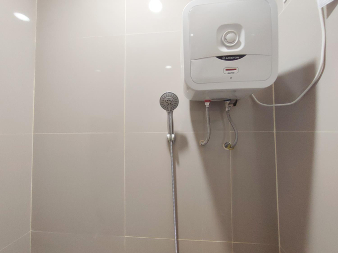 Bathroom 18