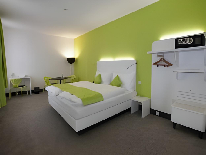 Bedroom 3, City Inn Basel, Basel