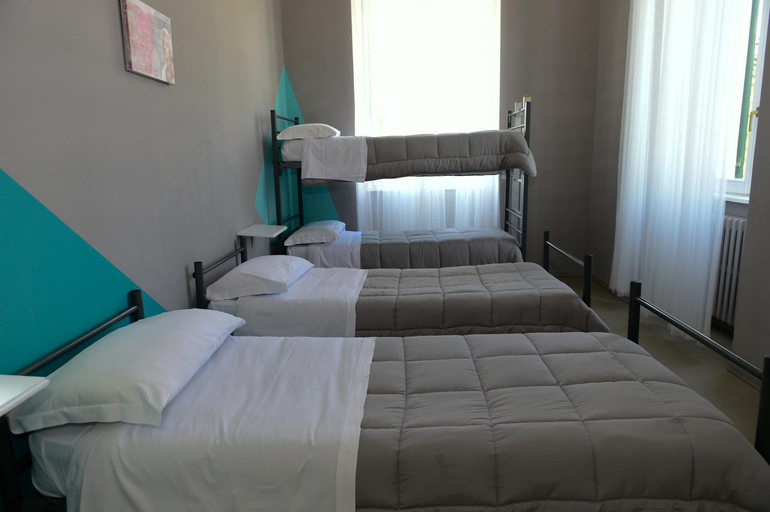 Bedroom 3, Ostello Verbania, Verbano-Cusio-Ossola