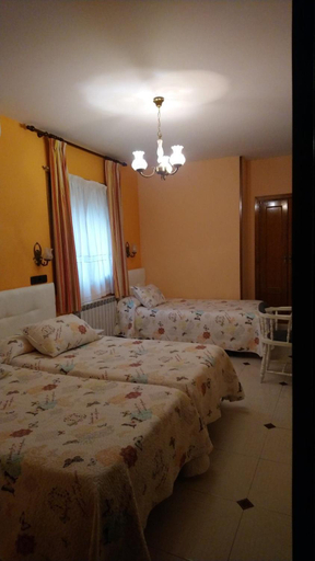 Bedroom 3, Hostal Don Jaime I y II, Segovia