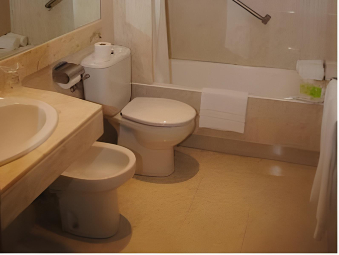 Bathroom 4, Pensión Alemana, Guipúzcoa