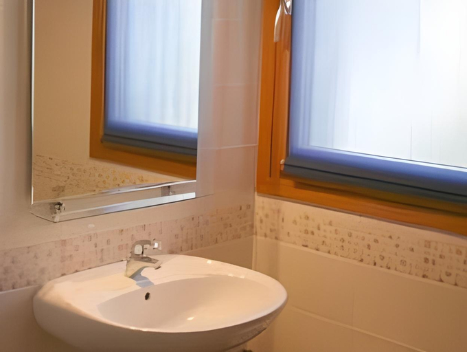 Bathroom 4, Apart Hotel Atlantic, Gorizia