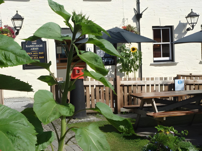 Exterior & Views 2, Rashleigh Arms, Cornwall