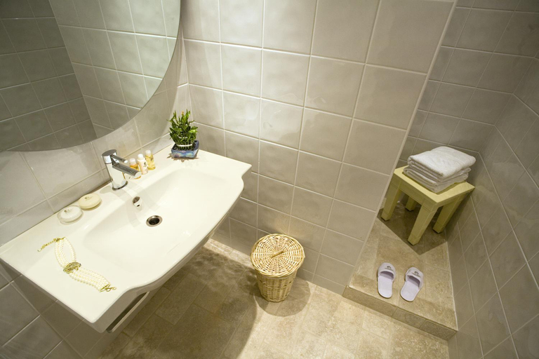 Bathroom 3