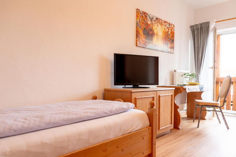 Bedroom 2, Gruner Baum, Main-Tauber-Kreis