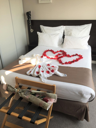 Bedroom 6