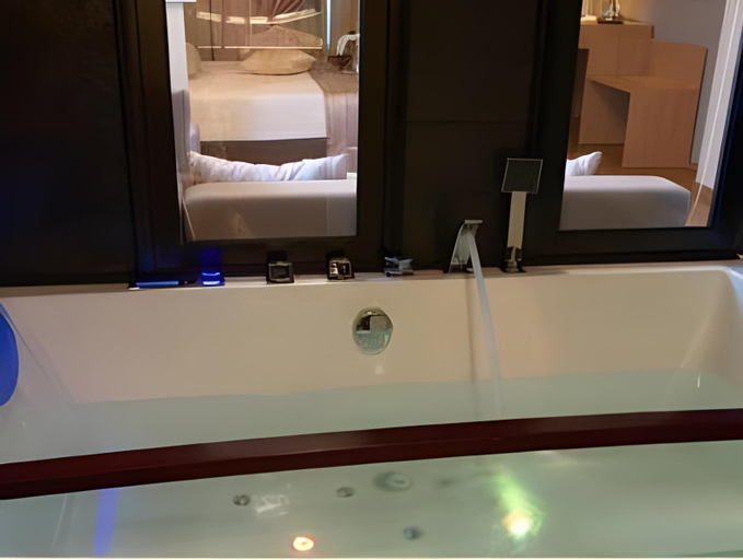 Bathroom 2, Kristonia Hotel Suites, Central Macedonia