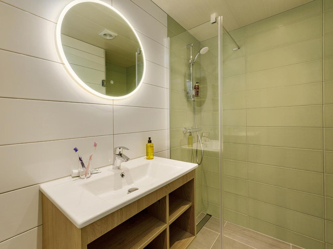 Bathroom 3, Center Parcs De Kempervennen Eindhoven, Bergeijk