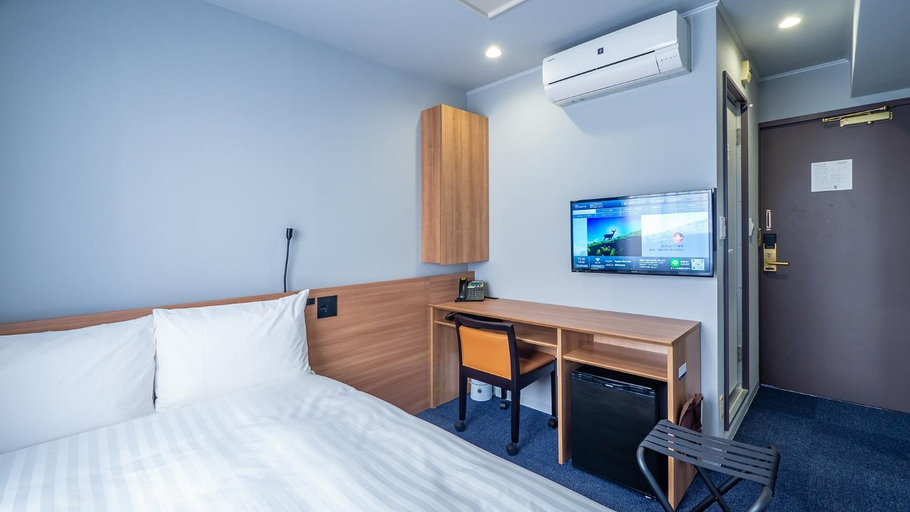 Bedroom 13