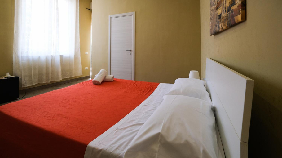Bedroom 3, Royal Dante, Napoli