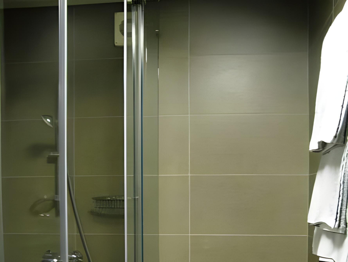 Bathroom, TonyResort, Trakų