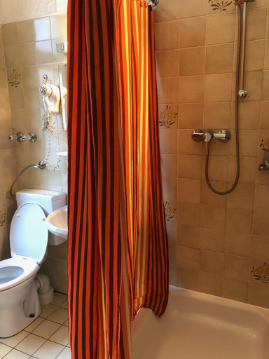 Bathroom 5, Hotel Pension Schmellergarten, München