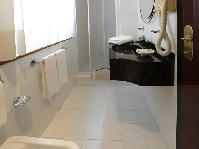 Bathroom 4, Hotel Regent - In pieno Centro, Ascoli Piceno