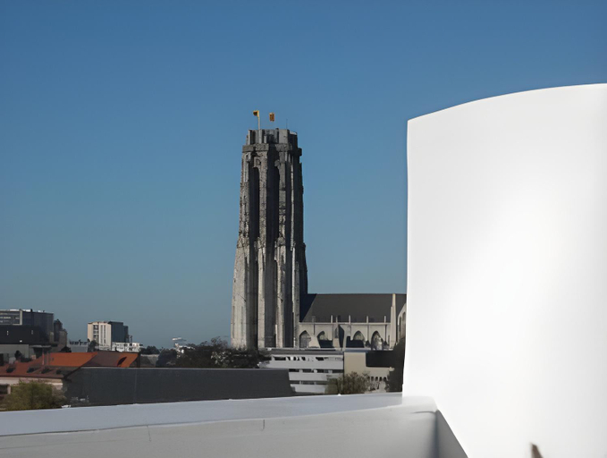 Others 3, B&B Dusk till dawn, Antwerpen