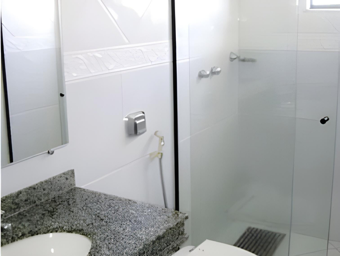 Bathroom 3, Hotel Rosa Mar, Macaé