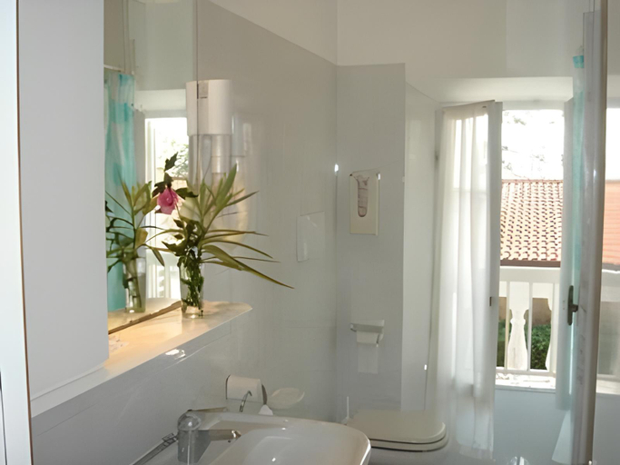 Bathroom 3, Residence Hotel Villa Mare, Livorno