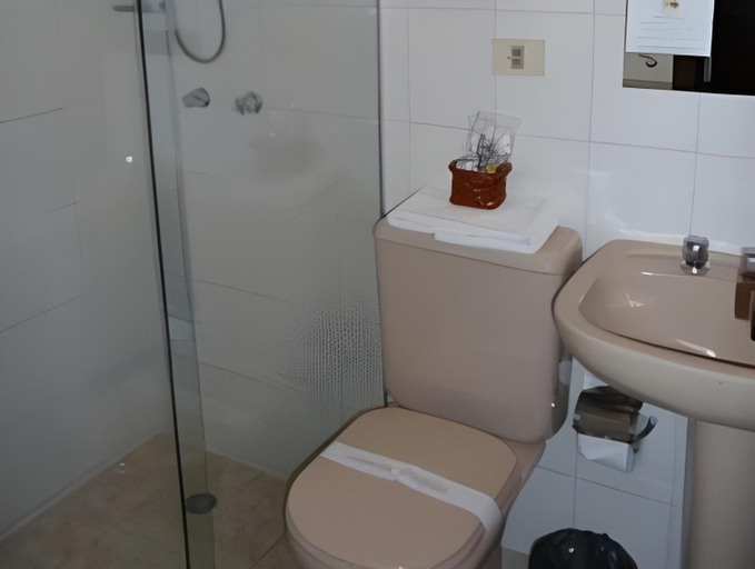 Bathroom 5, Petras Flat Residence, Curitiba