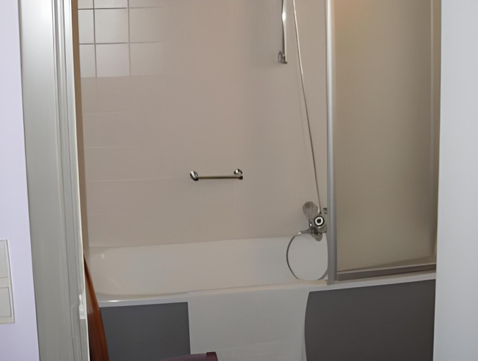 Bathroom, Hotel Villa Verdi, West-Vlaanderen