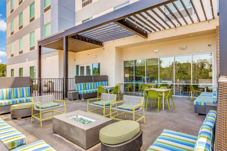 Food & Drinks, Home2 Suites By Hilton Fort Worth Arlington West, Fort Worth