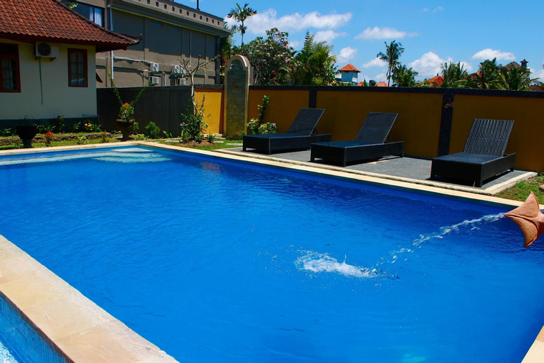 Swimming Pool 12